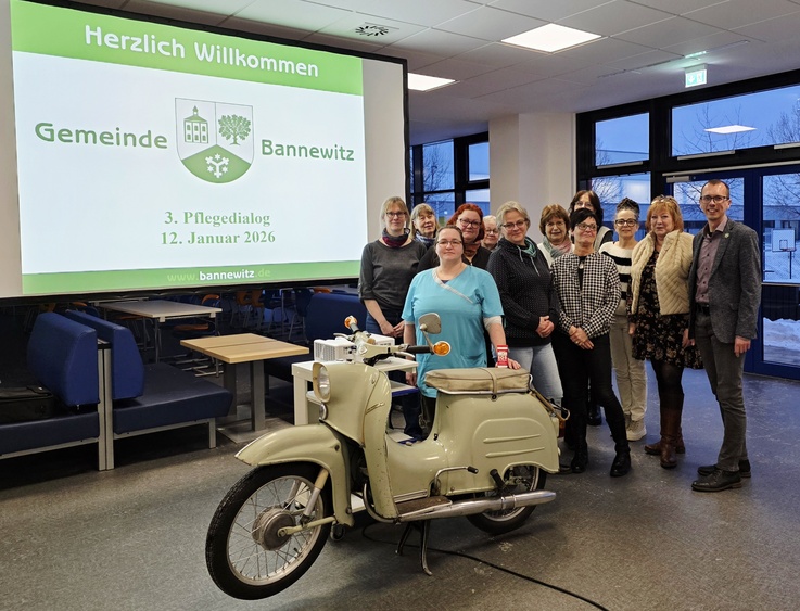 Gruppenfoto 3. Pflegedialog mit Schwalbe