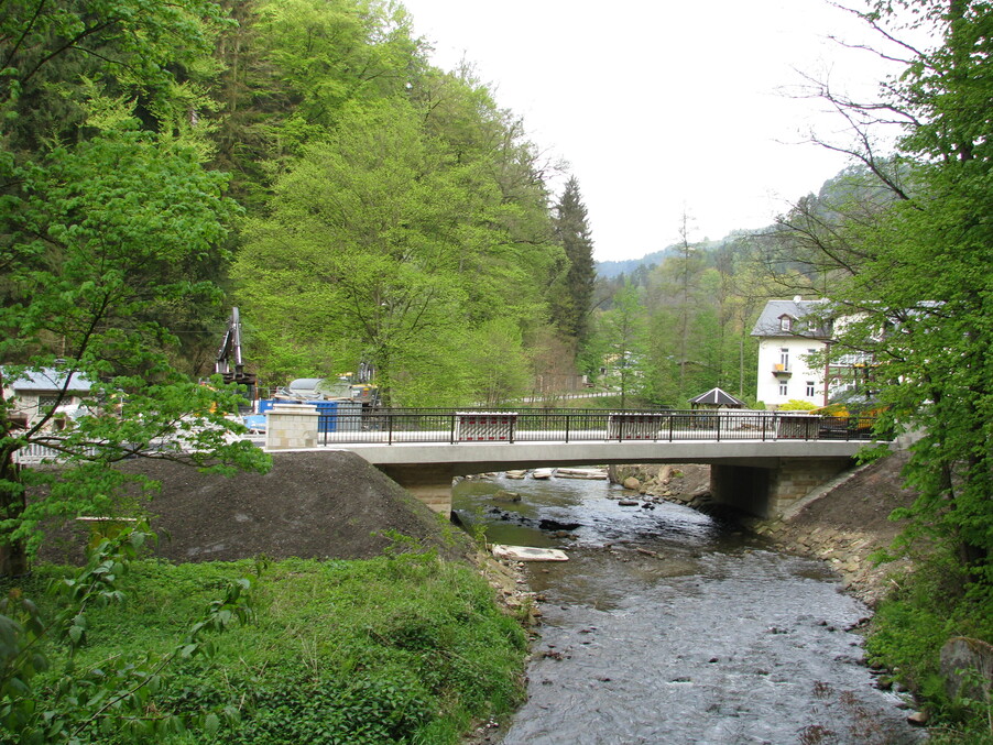 Neue Brücke über die Polenz