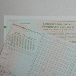 Symbolbild einer Zulassungsbescheinigung