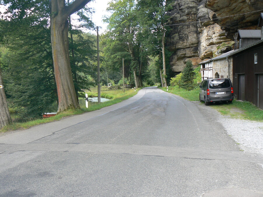 Straße und Auto