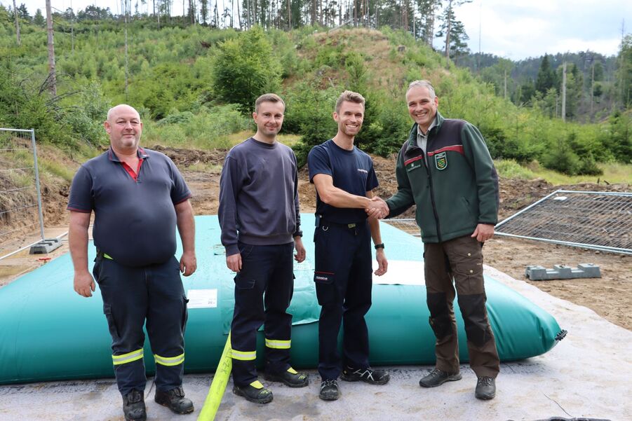 Erste mobile Löschwasserzisterne im Nationalpark Sächsische